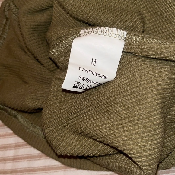 Cropped tank top - Picture 2 of 2